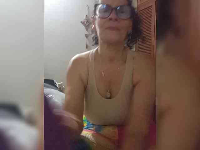 Linamilf70 webcam