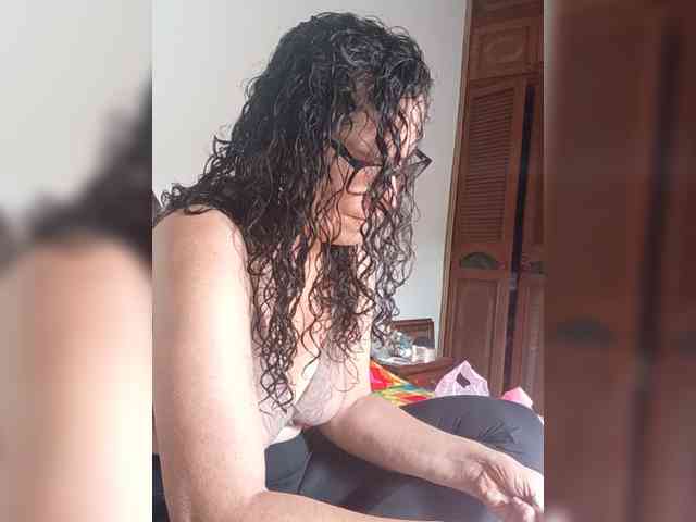 Linamilf70 webcam