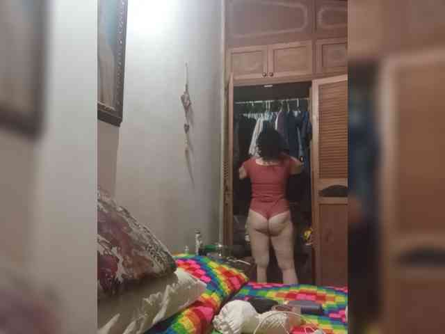 Linamilf70 webcam