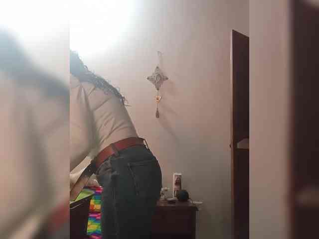 Linamilf70 webcam