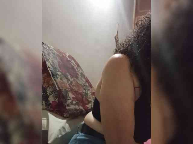 Linamilf70 webcam