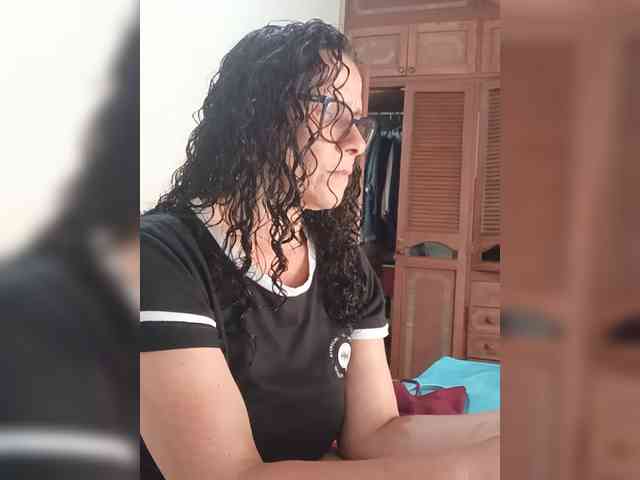 Linamilf70 webcam