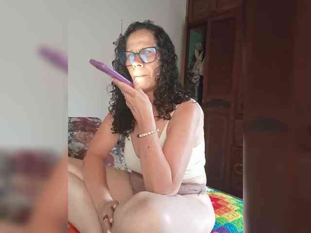 Linamilf70 webcam