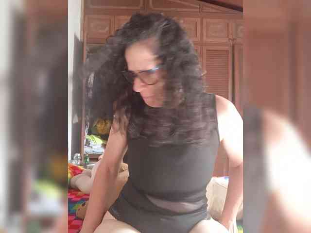 Linamilf70 webcam