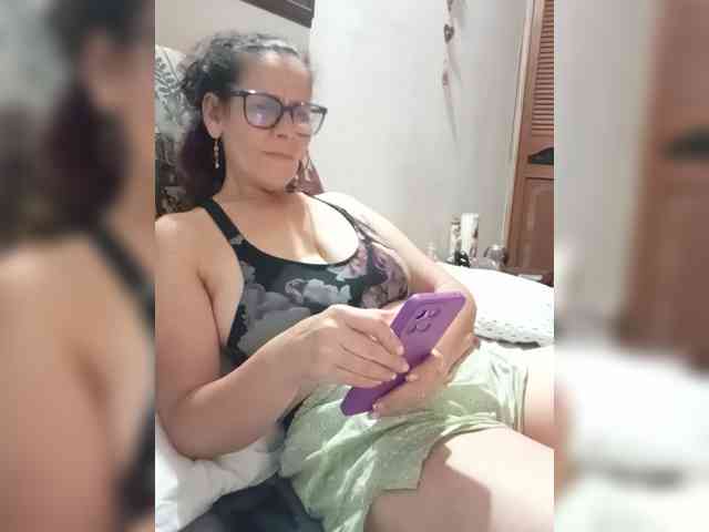 Linamilf70 webcam