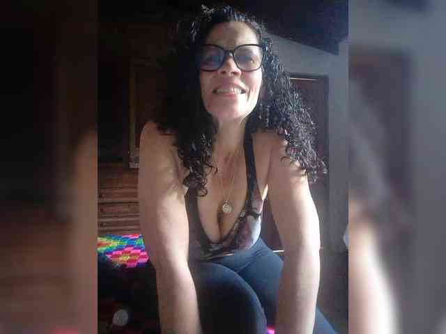 Linamilf70 webcam