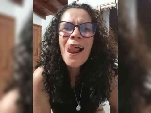 Linamilf70 webcam
