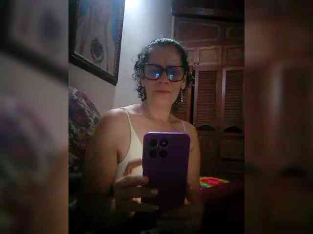 Linamilf70 webcam