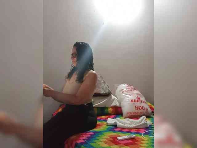 Linamilf70 webcam