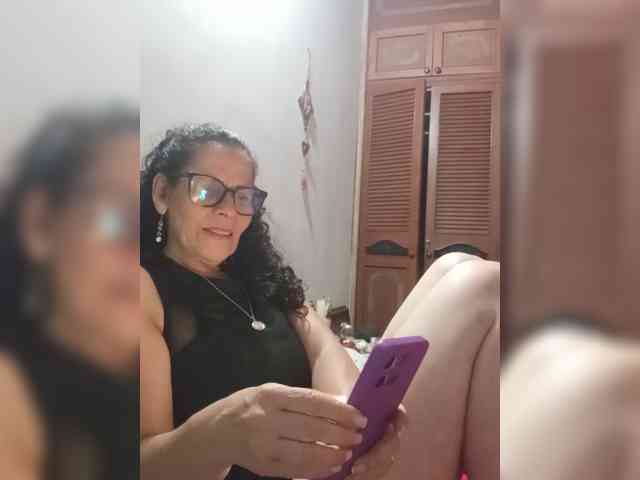 Linamilf70 webcam