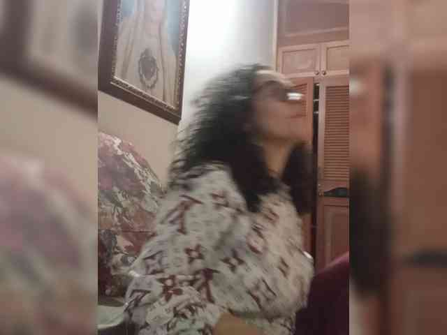 Linamilf70 webcam