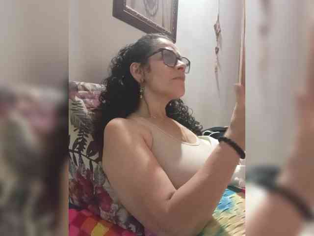 Linamilf70 webcam