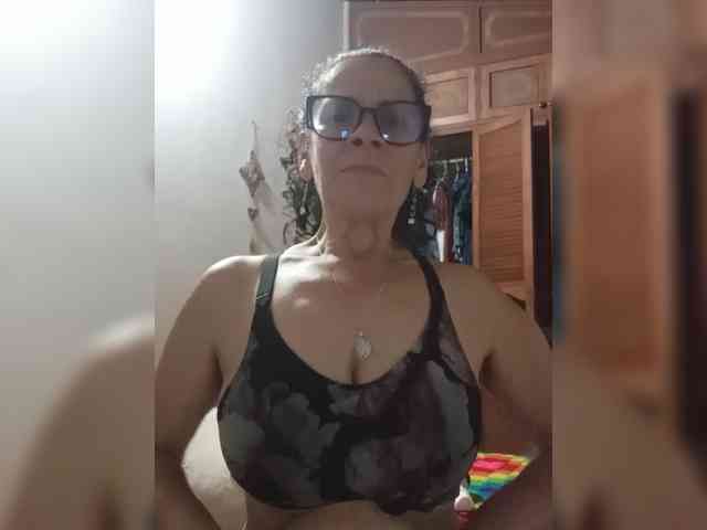 Linamilf70 webcam