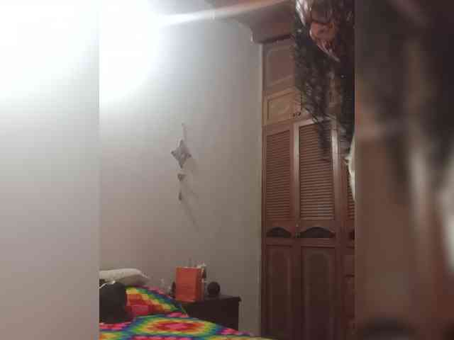 Linamilf70 webcam