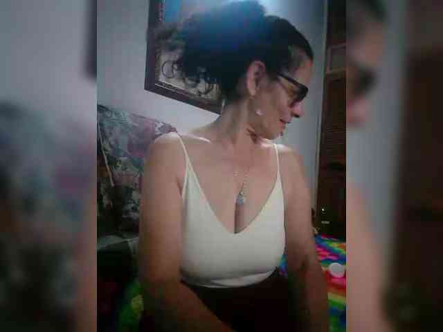 Linamilf70 webcam