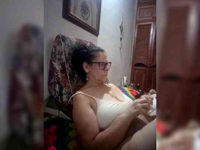Linamilf70 webcam