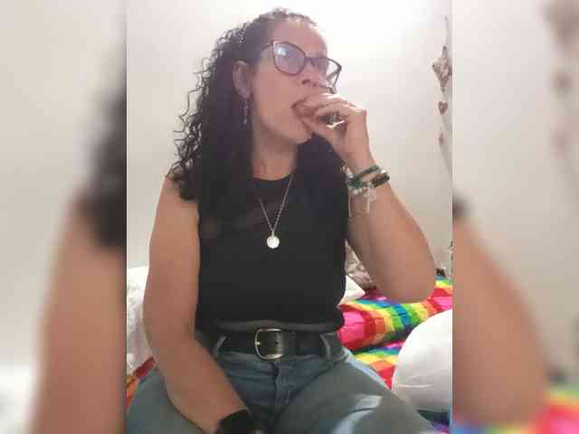 Linamilf70 webcam
