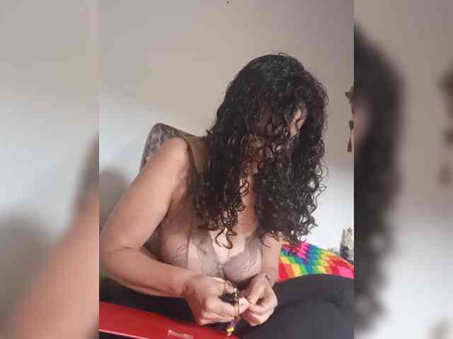 Linamilf70 webcam