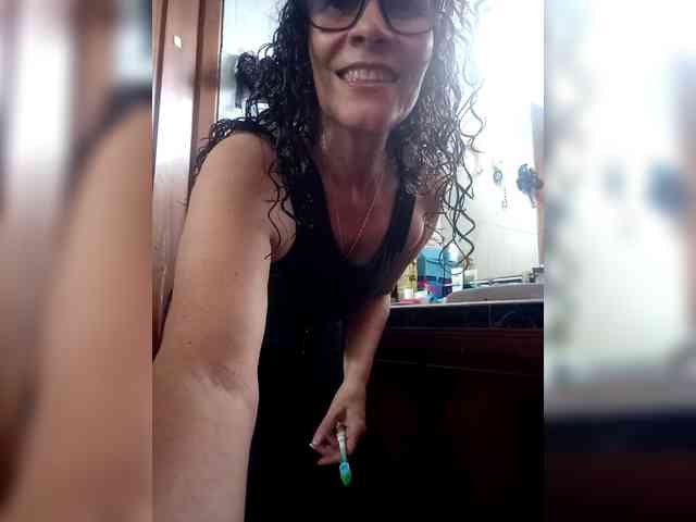 Linamilf70 webcam