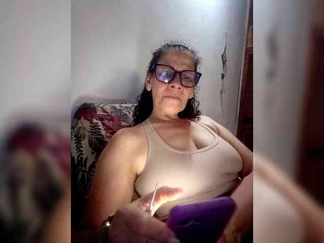 Linamilf70 webcam