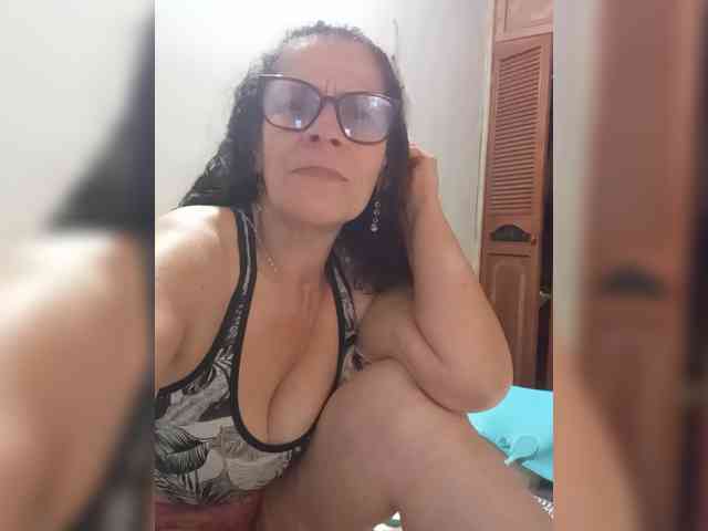 Linamilf70 webcam
