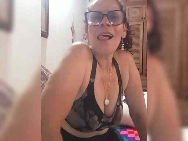 Linamilf70 webcam