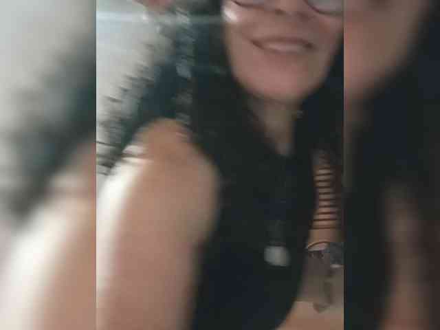 Linamilf70 webcam