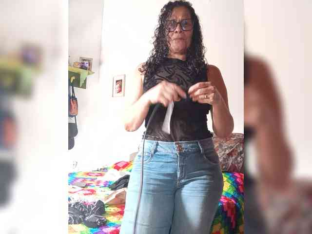 Linamilf70 webcam