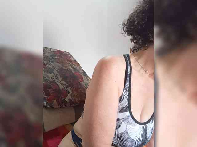 Linamilf70 webcam