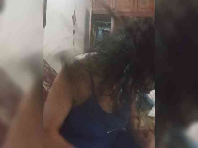 Linamilf70 webcam