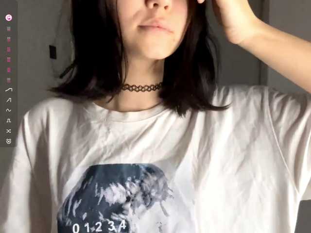 CaronCorti's BongaCams show and profile