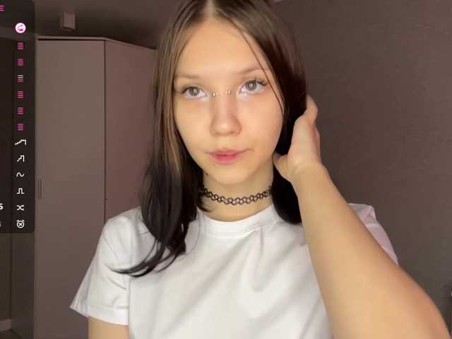 CaronCorti live cam on BongaCams