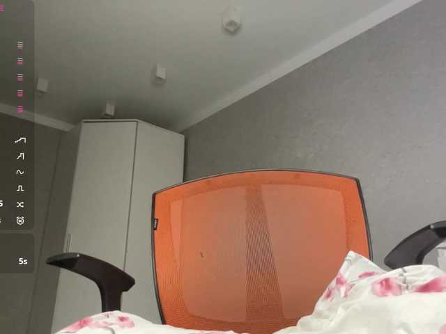 CaronCorti live cam on BongaCams