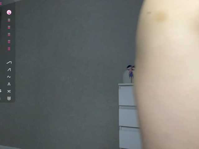 CaronCorti live cam on BongaCams