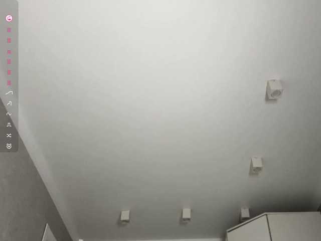 CaronCorti's BongaCams show and profile