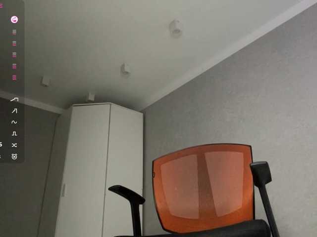 CaronCorti live cam on BongaCams
