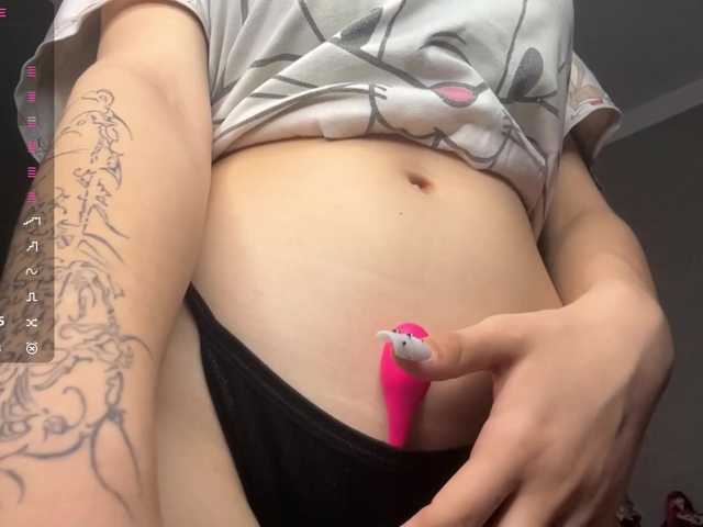 CaronCorti live cam on BongaCams