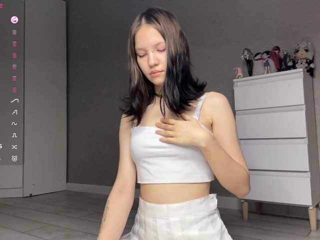 CaronCorti live cam on BongaCams