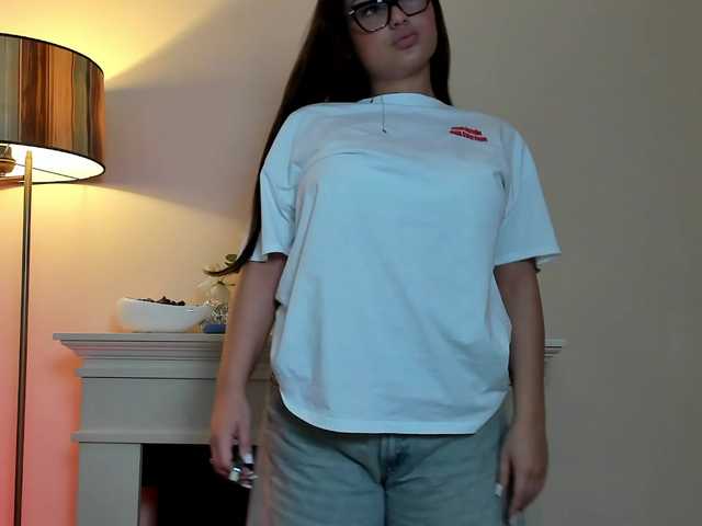 AvalonWest live cam on BongaCams