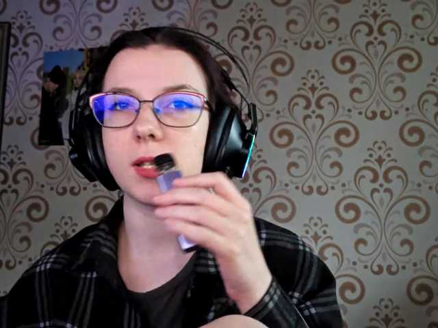 BirdieChuyangher live cam on BongaCams