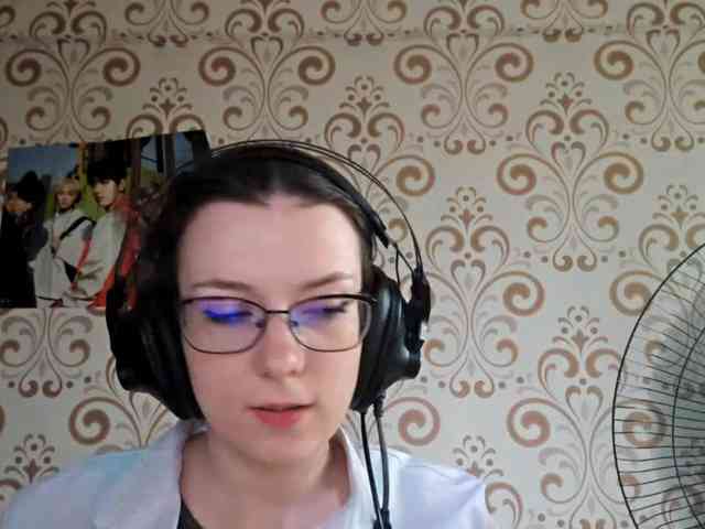 BirdieChuyangher Live Webcam on BongaCams