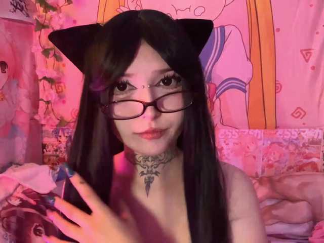 SavageAura's BongaCams show and profile