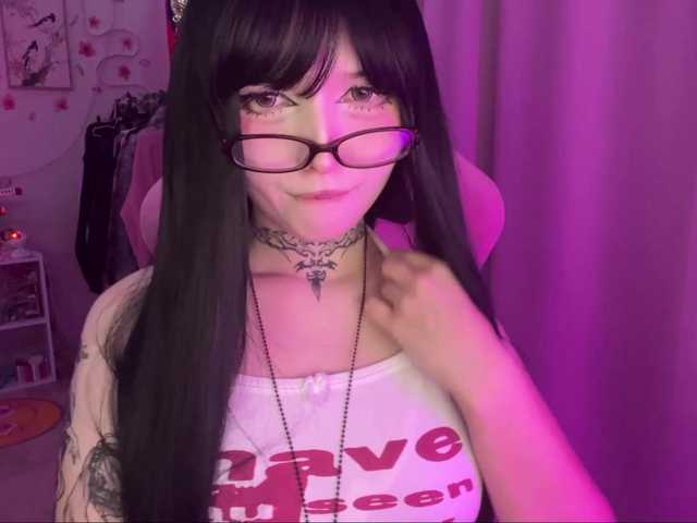 SavageAura live cam on BongaCams