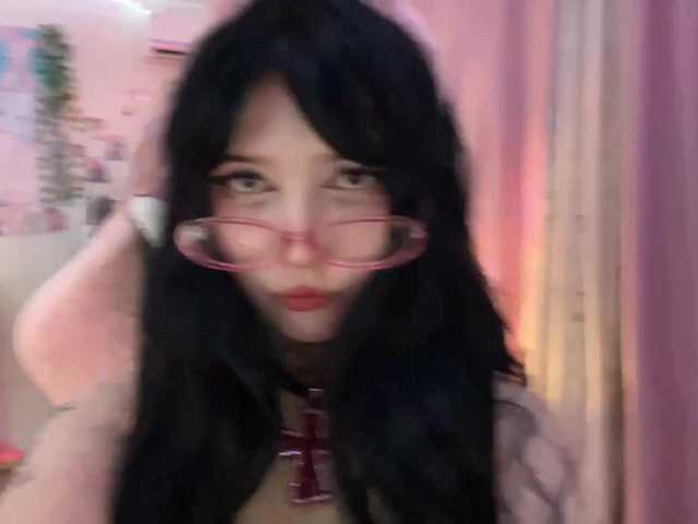 SavageAura's BongaCams show and profile