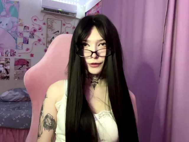 SavageAura live cam on BongaCams
