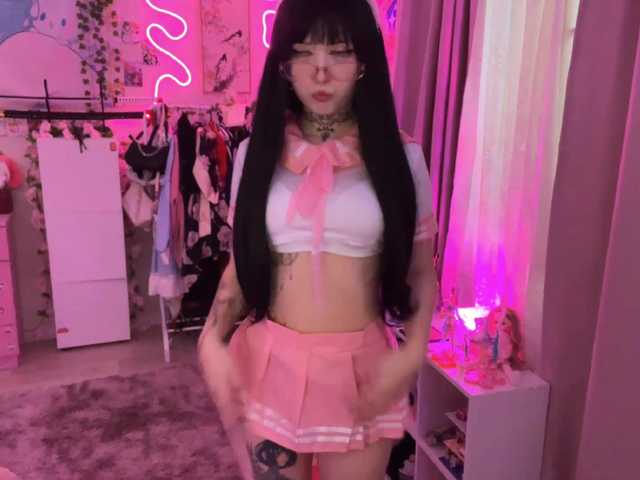 SavageAura's BongaCams show and profile