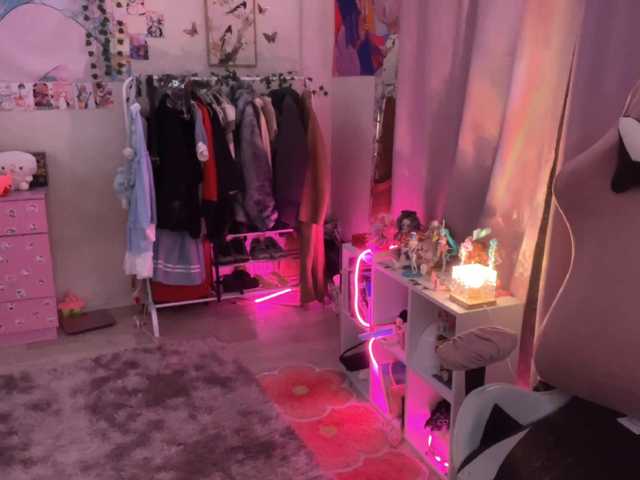 SavageAura's BongaCams show and profile