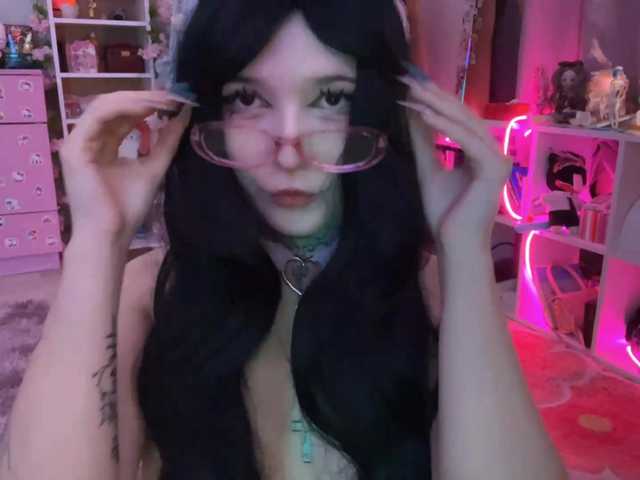 SavageAura's BongaCams show and profile