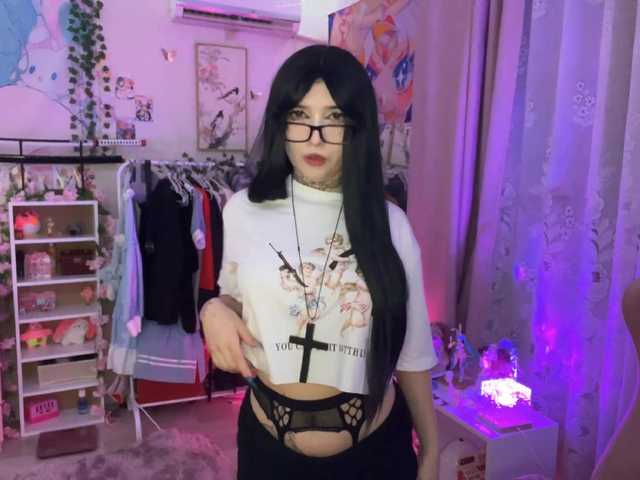 SavageAura's BongaCams show and profile