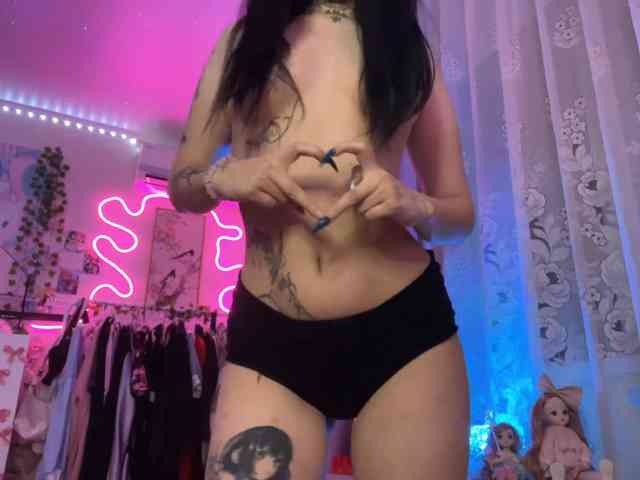 SavageAura webcam